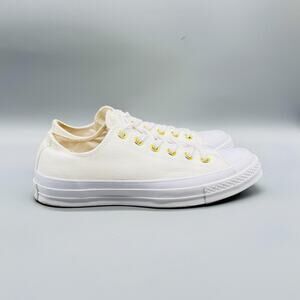 Converse Shoes Womens 8.5 White Canvas Chuck Taylor All Star 2 Low Top Sneakers